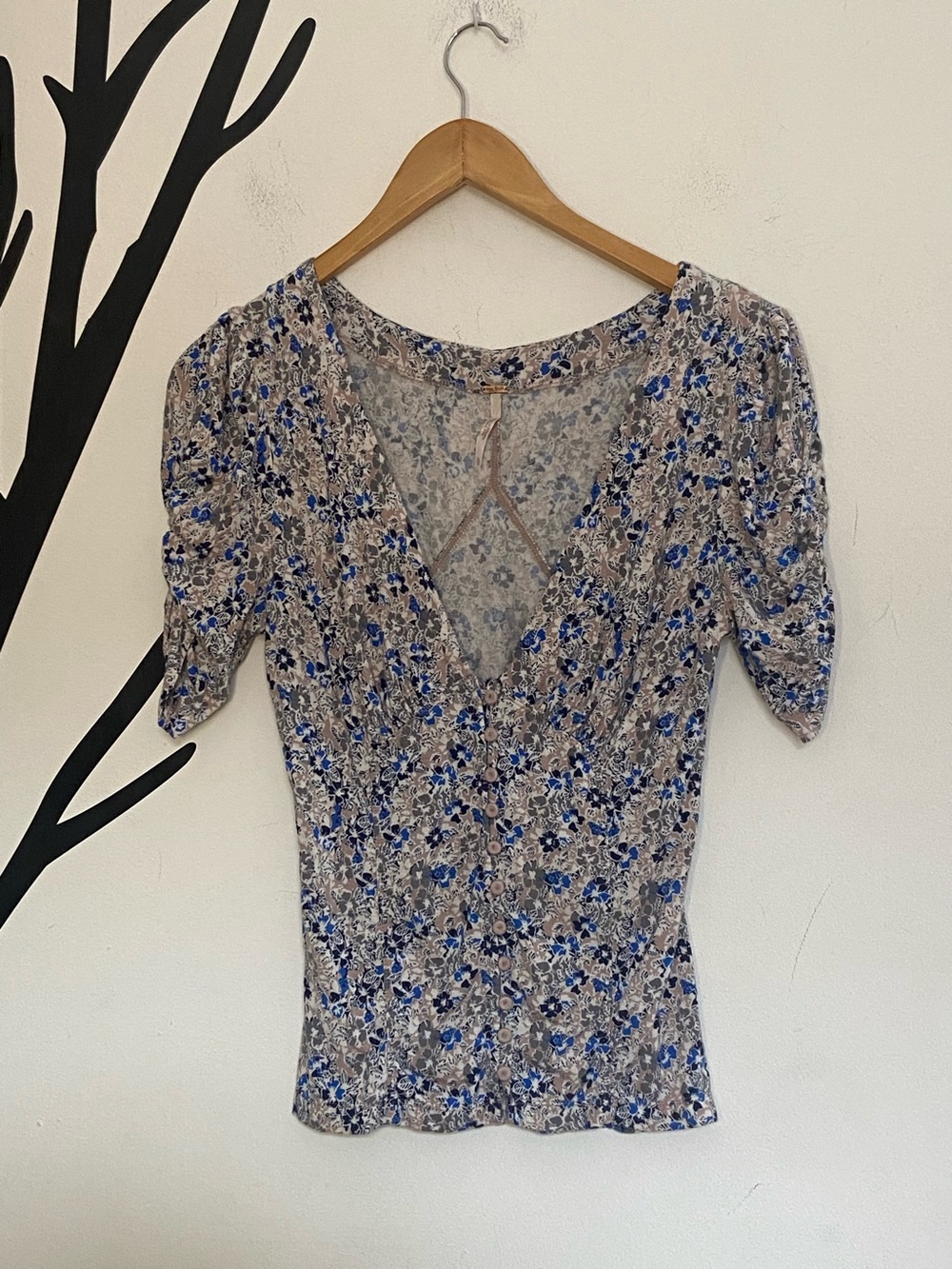 Free People floral buttery soft button top sweetheart neckline